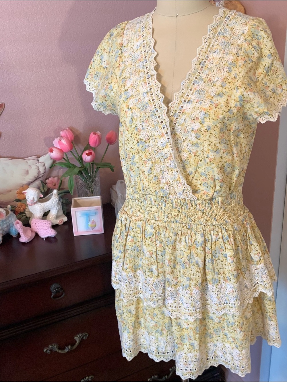 AMERICAN EAGLE Yellow Floral Lace-Trim Wrap Dress